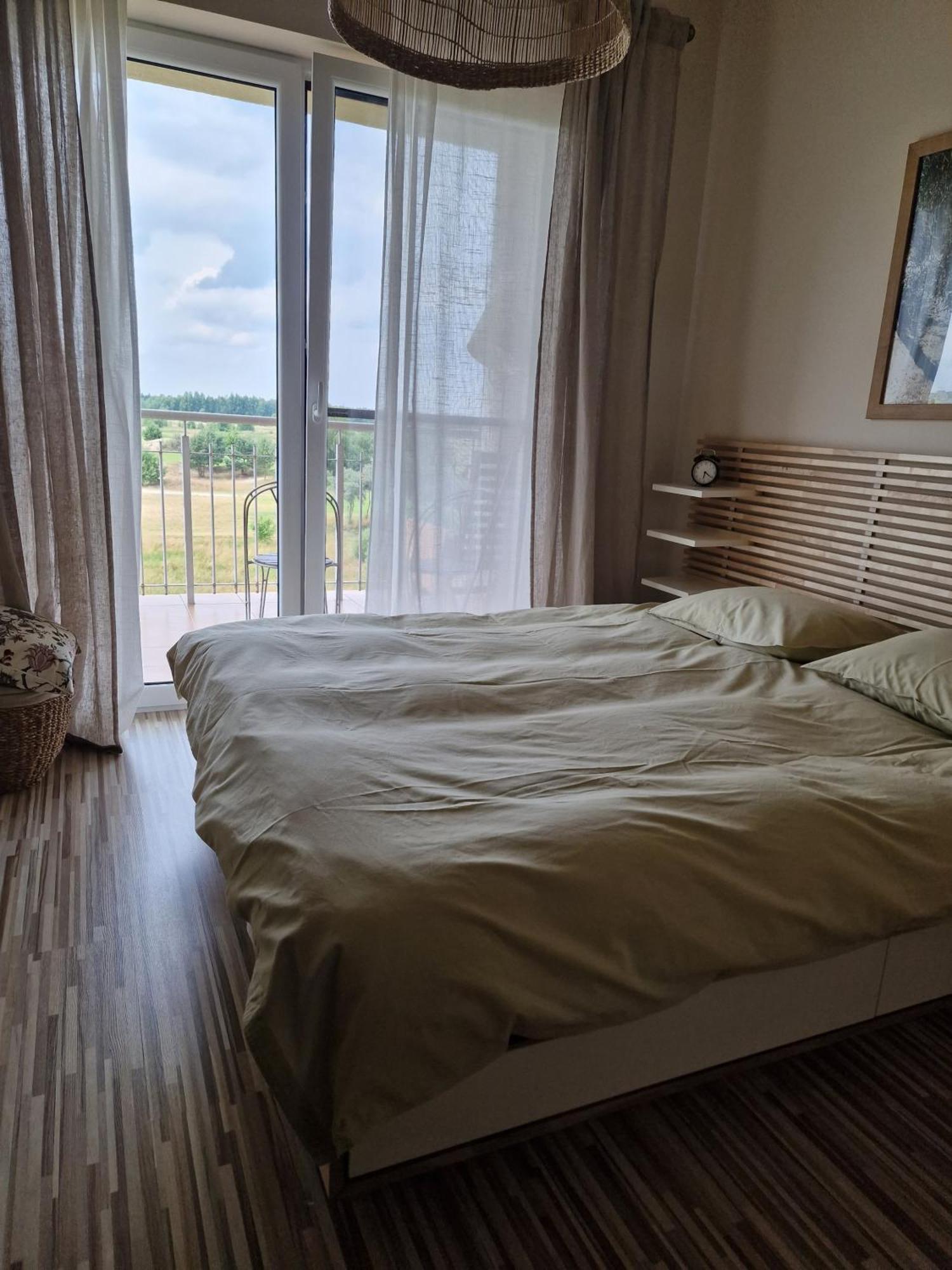 Apartgolf Sobienie Krolewskie Sobienie Szlacheckie Dış mekan fotoğraf