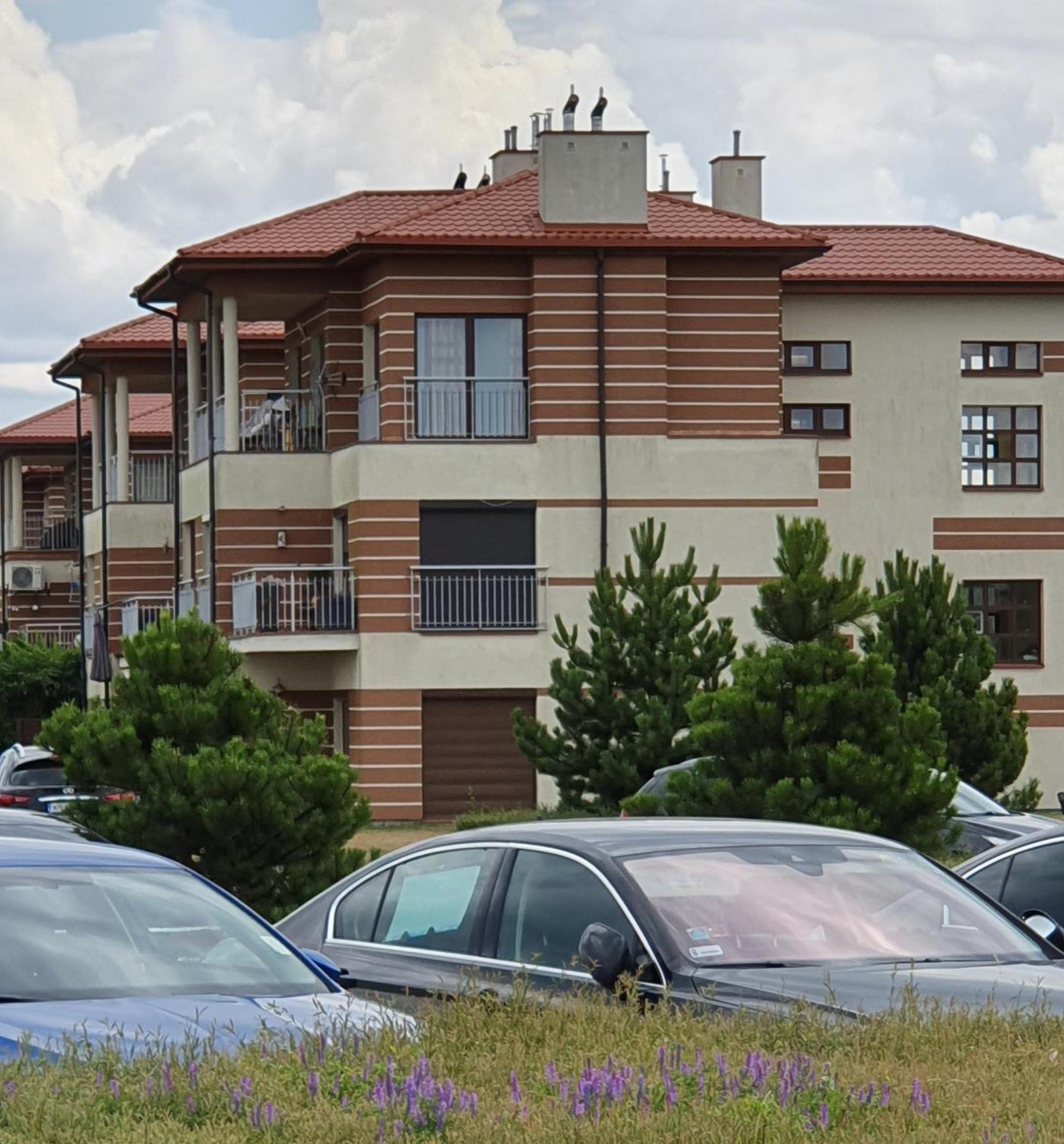 Apartgolf Sobienie Krolewskie Sobienie Szlacheckie Dış mekan fotoğraf